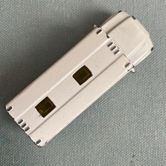 Matchbox Blues Clues Bus - Picture 4 of 7